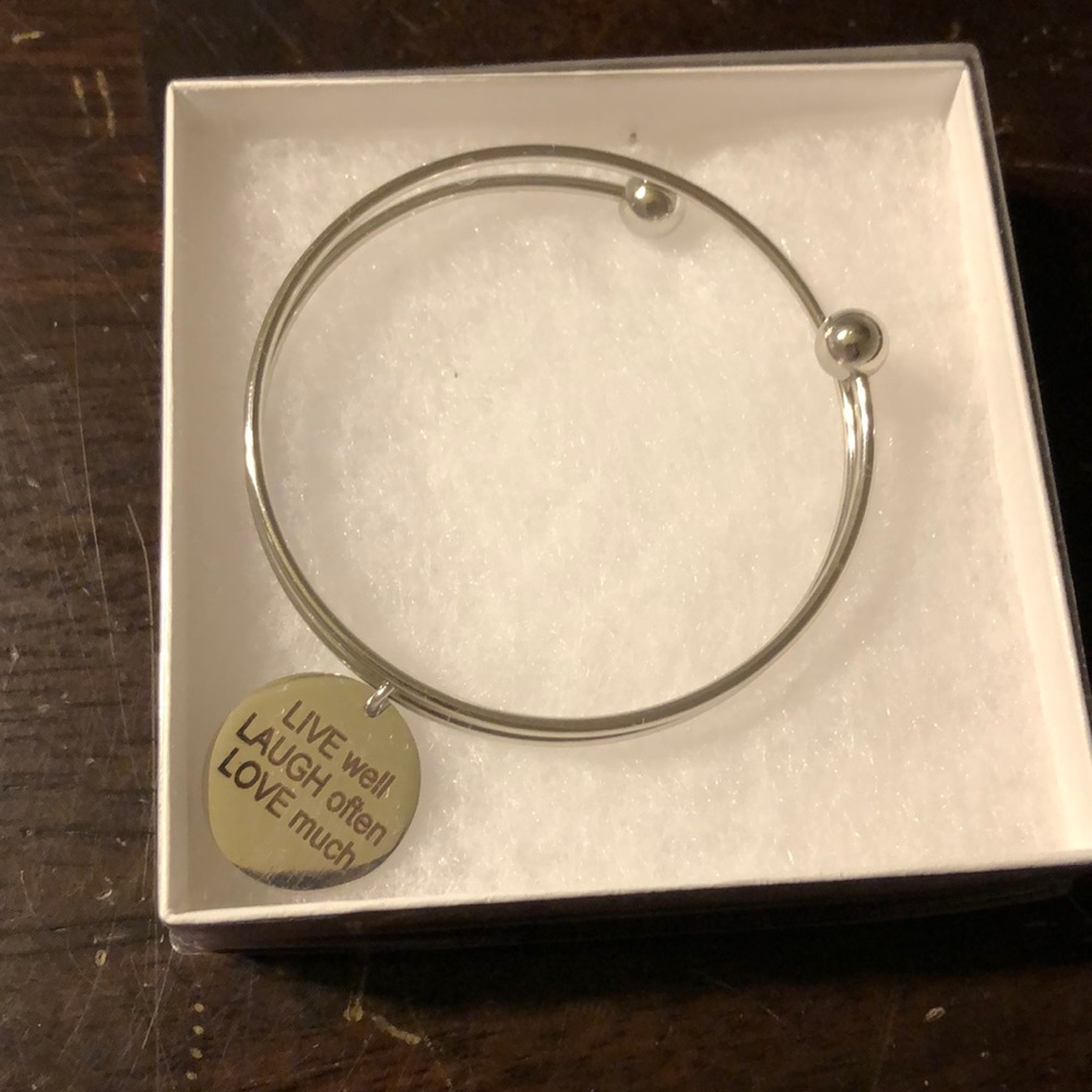 Bangle bracelet - NWOT